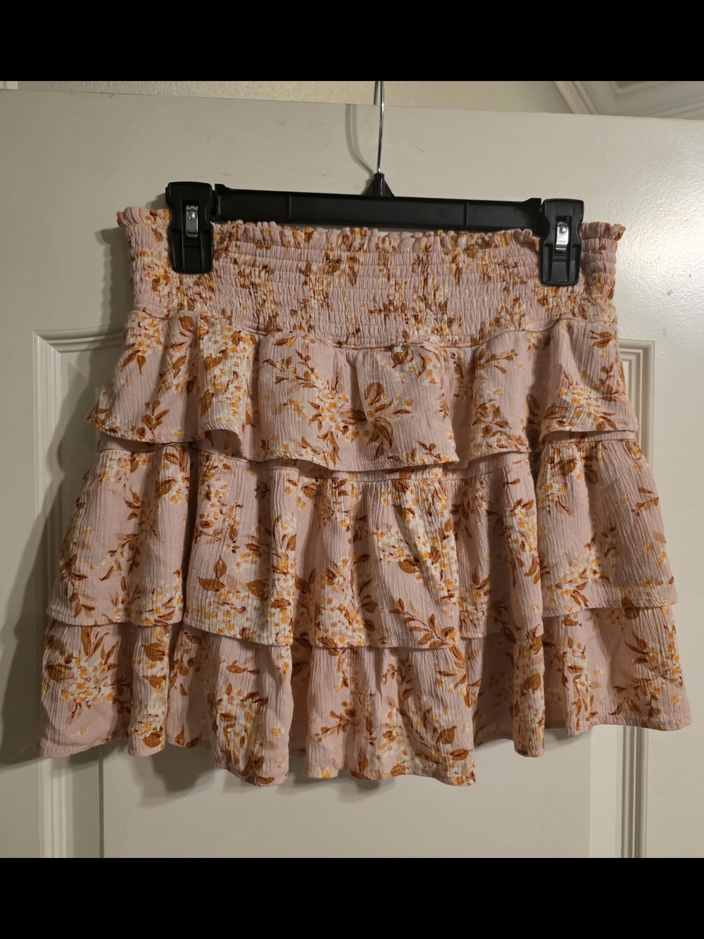 Chelsea & Violet Pink Floral Tiered Mini Skirt